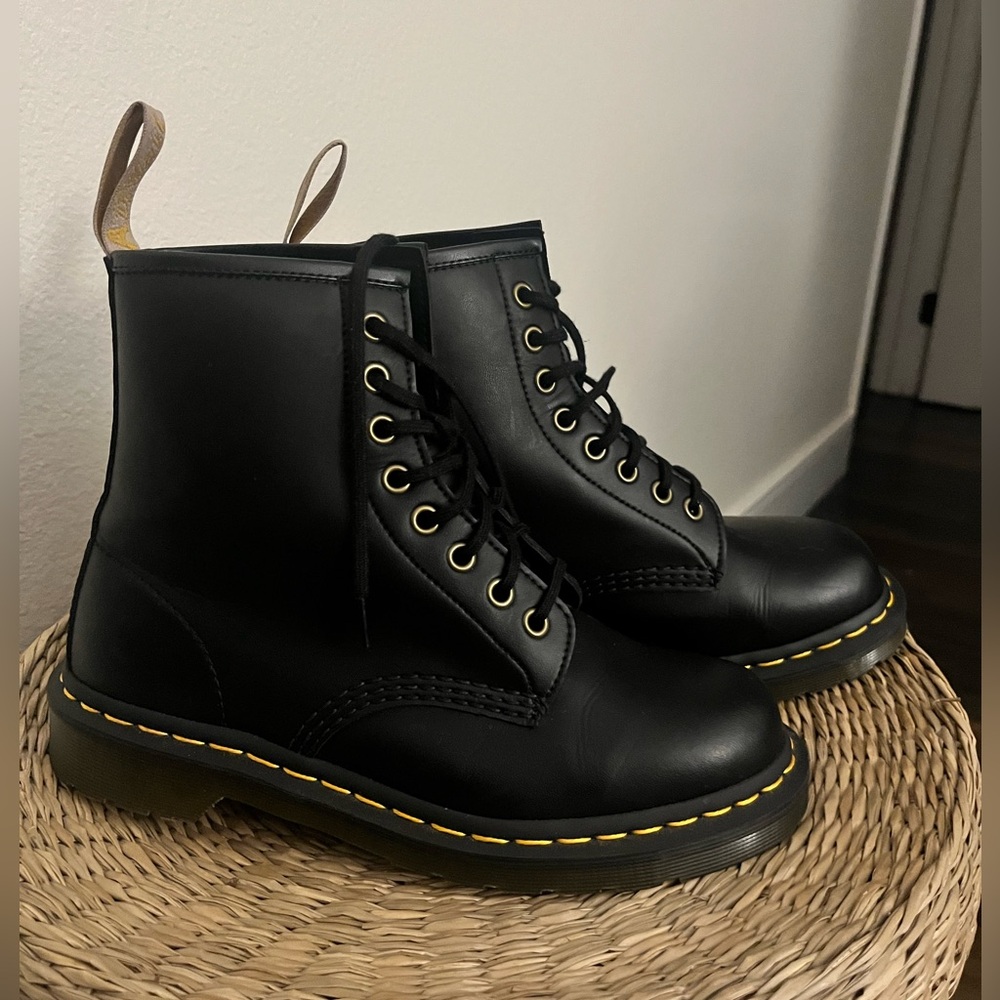 Dr. Marten 1460 vegan leather unisex Boot